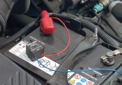 Aktivátor autobaterií 12/24 V